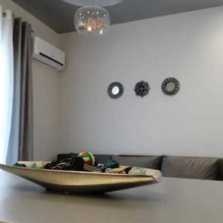 Apartment Silver *